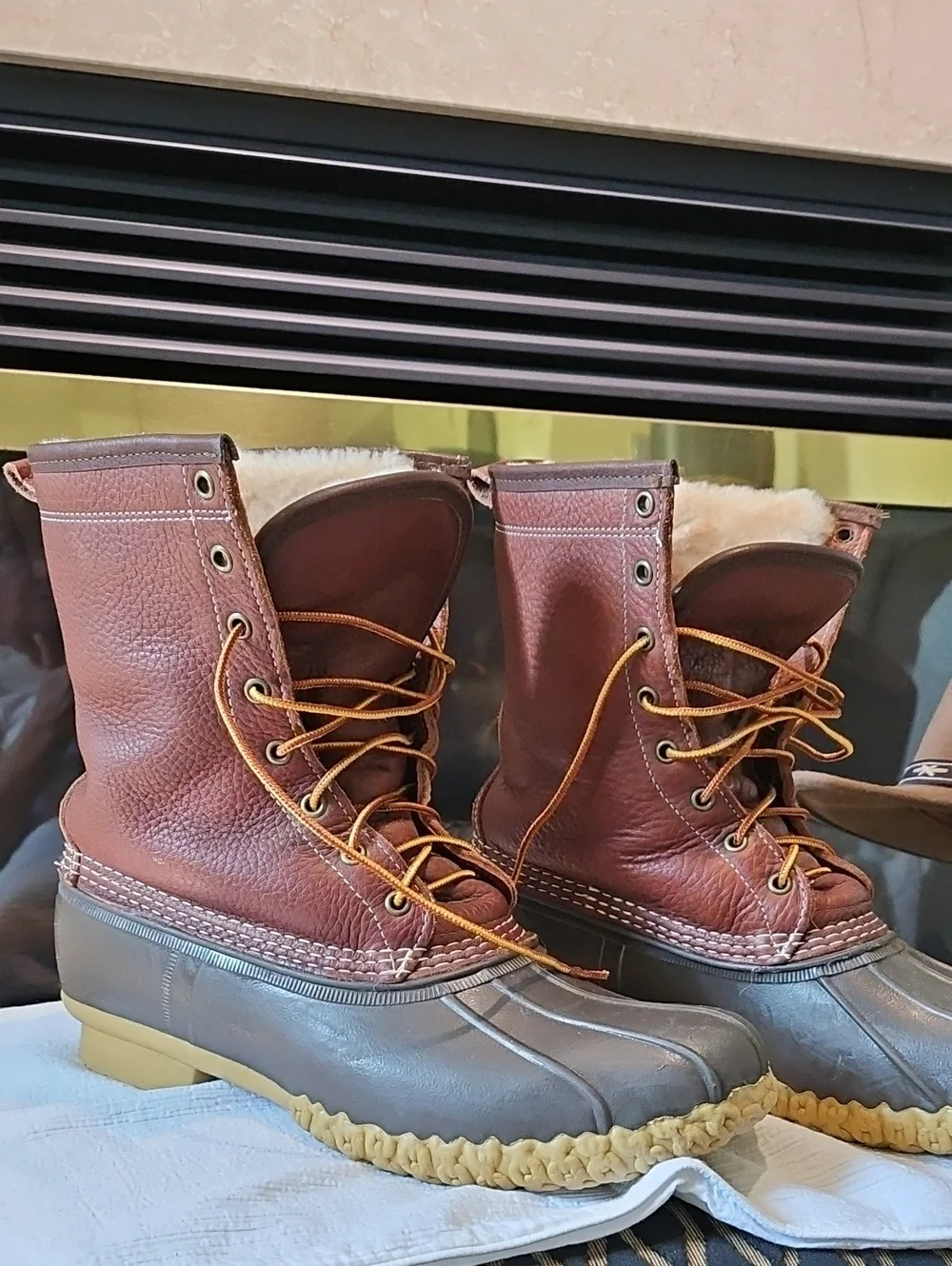 L.L. Bean Duck Boots Men' Size 11 With Shearling Lining Excellent Condition